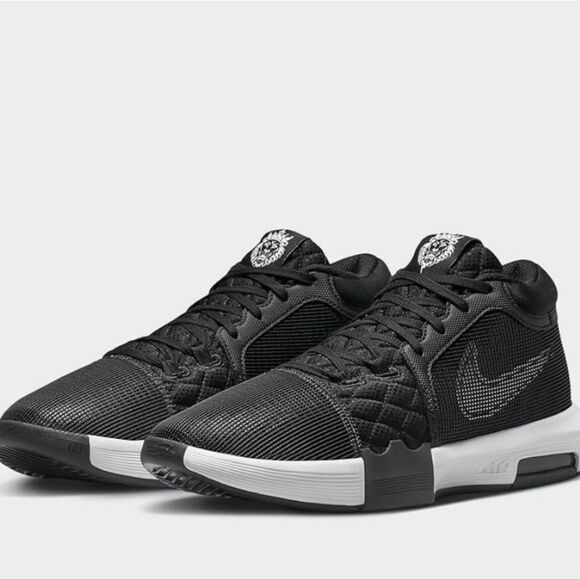 Nike LeBron Witness VIII TB Basketball Shoes - Picture 1 of 13